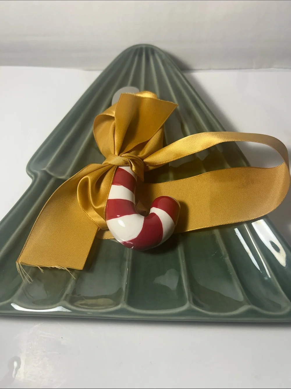 Green Ceramic Tree-Shaped Serving Platter